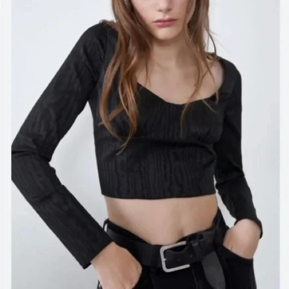 Zara Satin Effect Cropped Longsleeve NWT - Picture 2 of 6